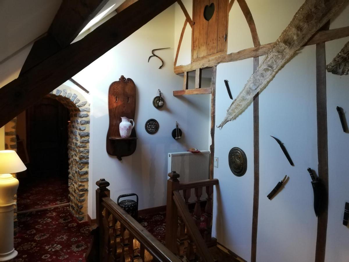 Les Petites Chapelles Bed & Breakfast Saint-Pierre-de-Plesguen Exterior photo